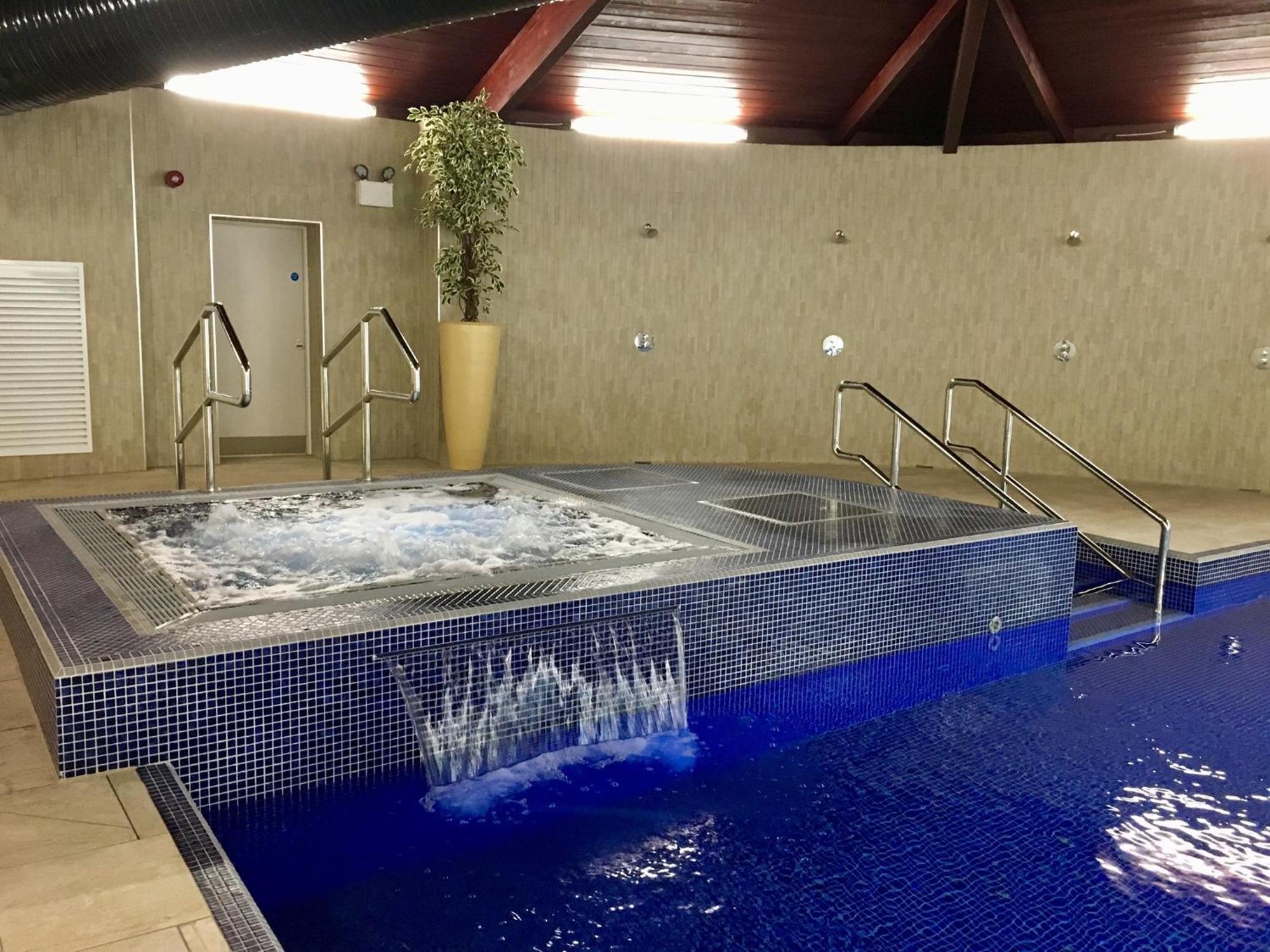 Conkers Lodge For 6 With Hot Tub & Secluded Decking - Spa Resort In Devon Chudleigh Exterior foto